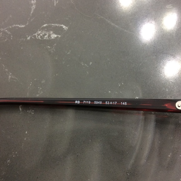 Ray-Ban glasses with case. - Picture 4 of 8